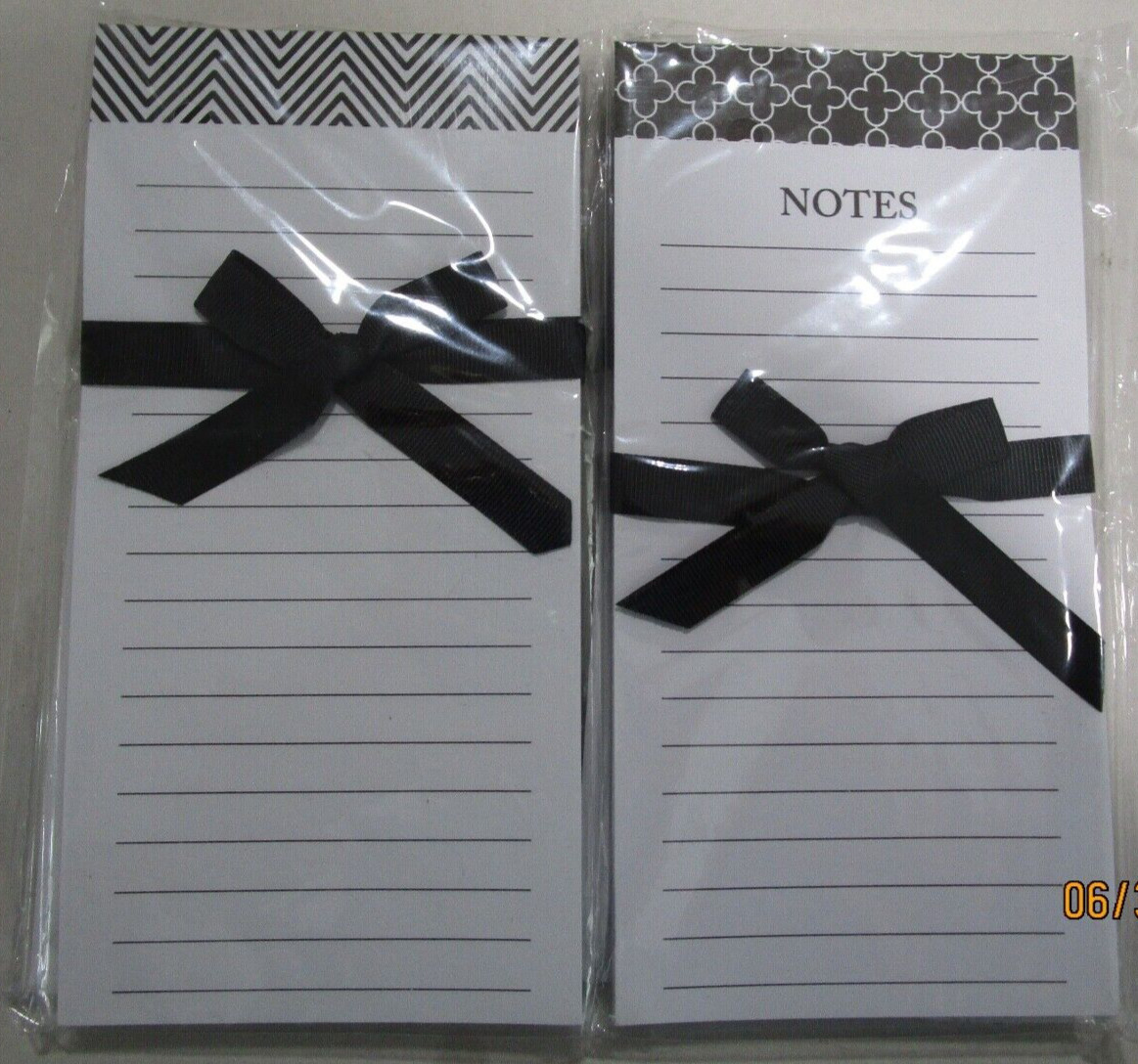 NOTE PADS..MAGNETIC LIST PAD.. LOT OF 2 .. BLACK AND WHITE. 80 SHEETS EACH