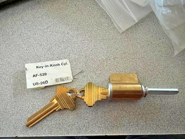 LOCKSMITH KEY IN KNOB/ LEVER CYLINDER 0 BITTED US26D W2 KEYS EACH 6 PIN