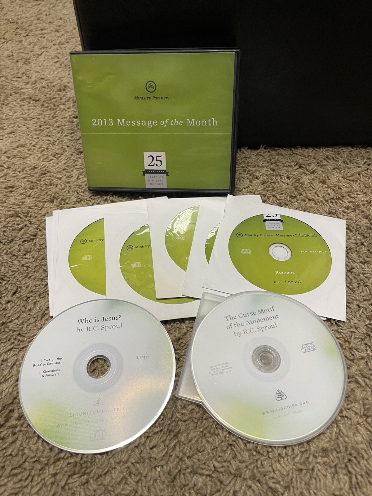 R.C. Sproul Ligonier Sermon 27 CD Set W/  2 Binders Sermon Of Month 2012-13