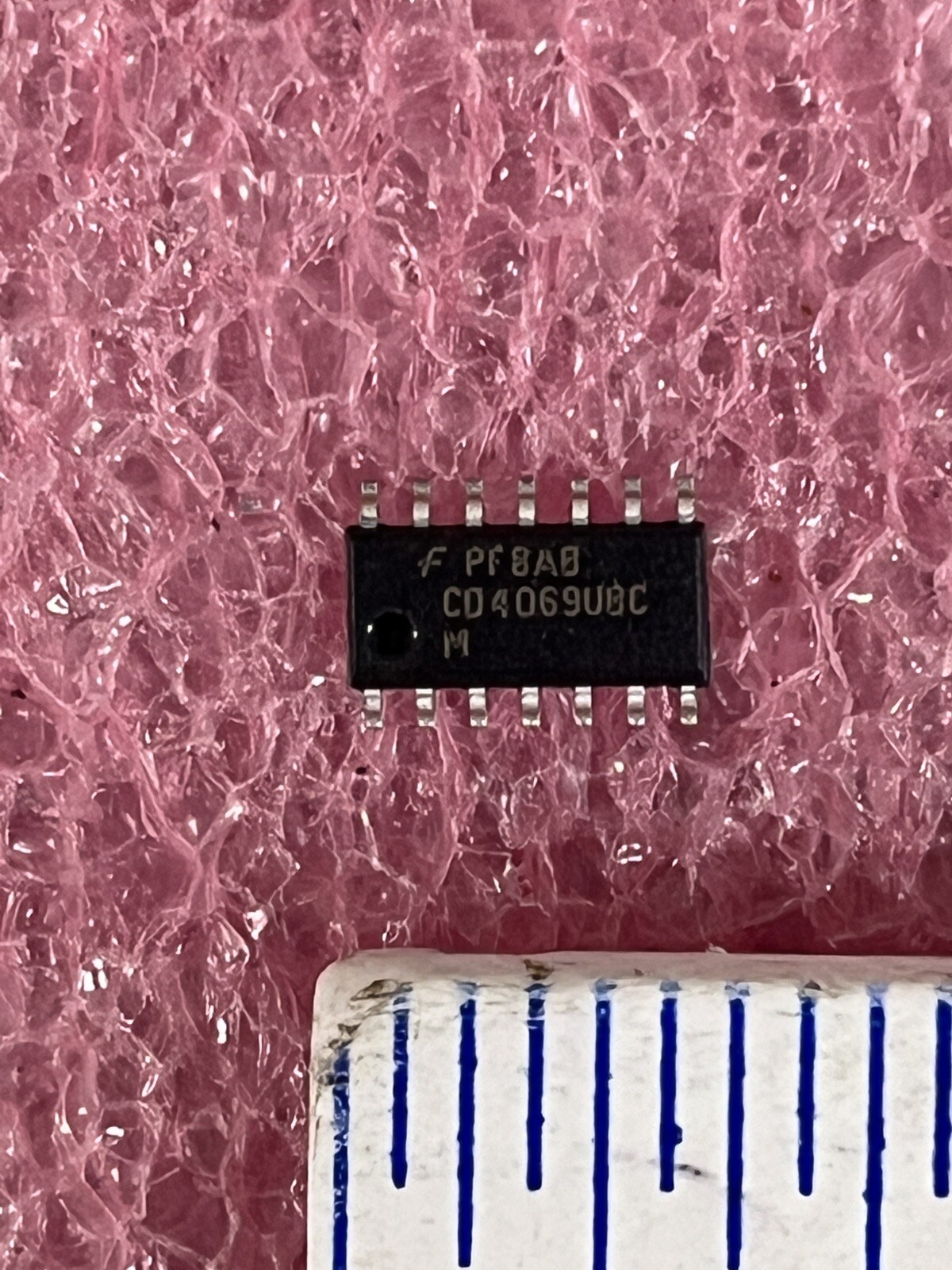 CD4069UBCM IC INVERTER HEX INPUT 14 PIN SOIC FAIRCHILD SEMI (LOT OF 5)