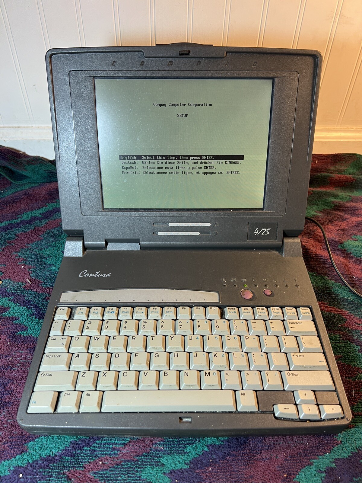 Very Rare Compaq Contura Laptop 4/25 2820D Series Works!