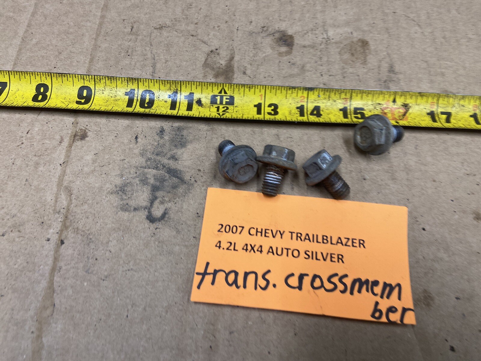 02-09 Trailblazer Transmission Cross Member Short Bolts Set Of 4