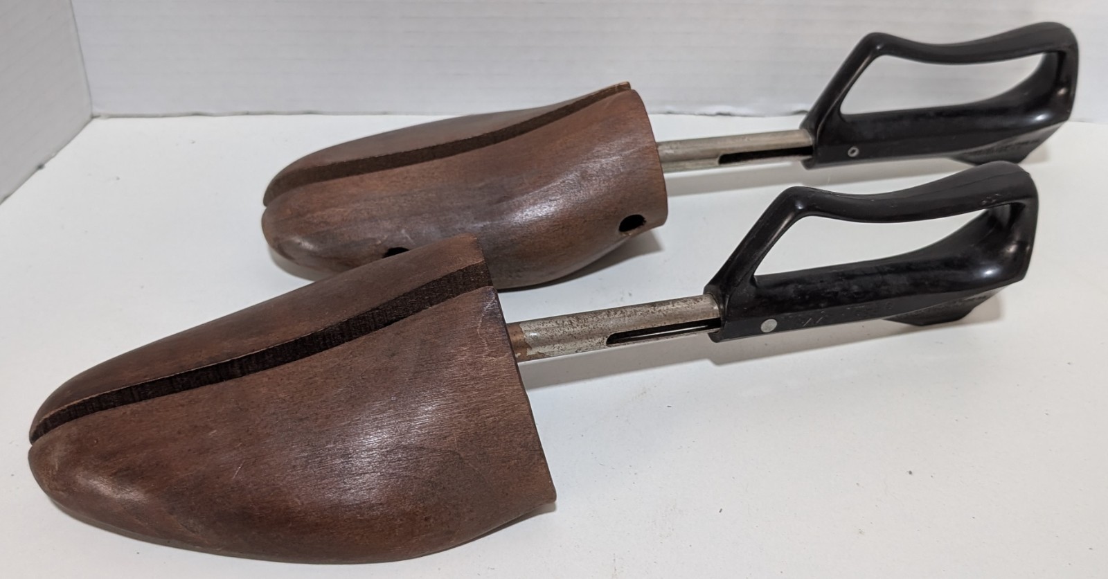 2 HANOVER Cedar Wood Shoe Tree Stretcher Size 5 Shaper Split Toe Lot B