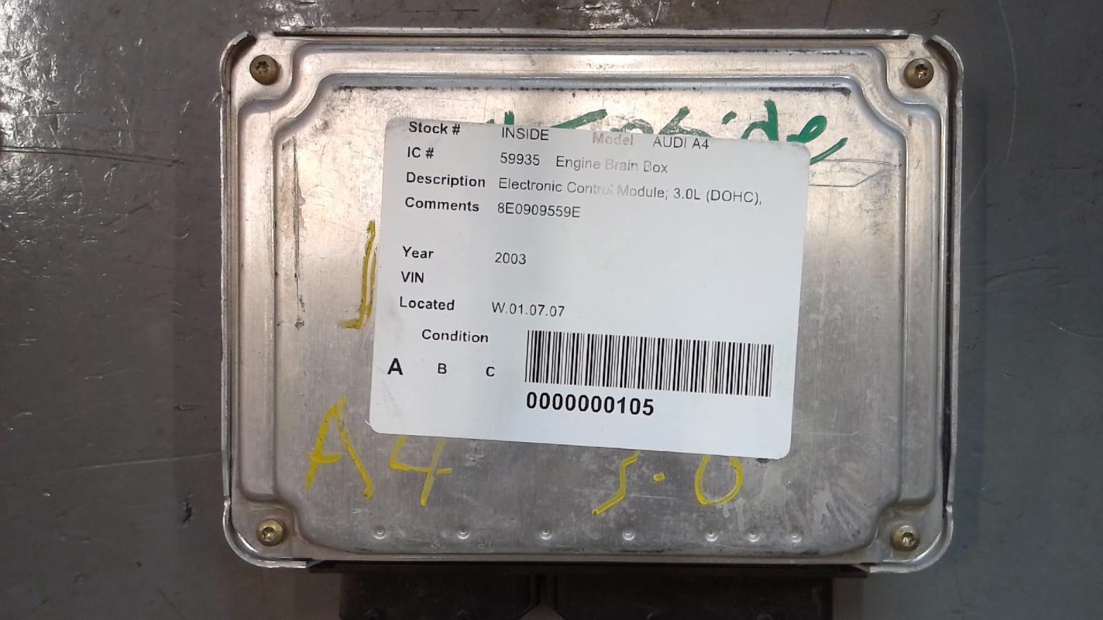 AUDI AUDI A4 Engine Control Module (ECM) 8E0 909 559 E