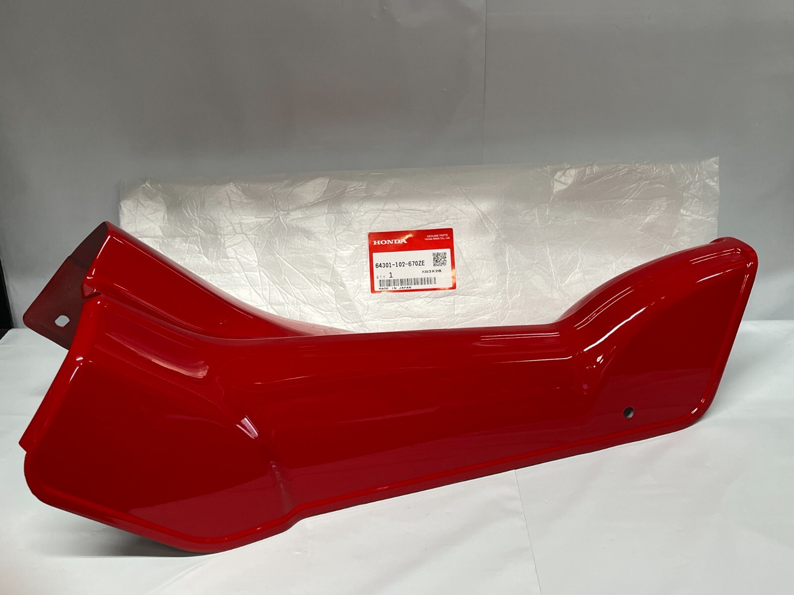 OEM Honda Main Frame Shroud Cover CT90 CT110 Monza Red R110 New 64301-102-670ZE