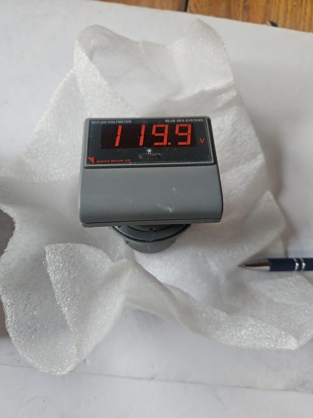 Genuine Blue Sea Digital AC Voltage Meter  8237B NOS OEM R2S4