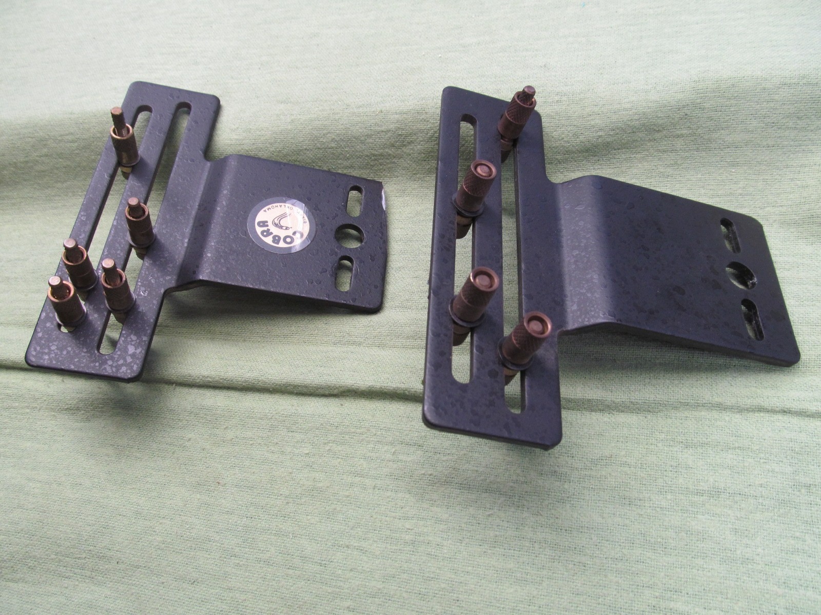 ONE (CHOICE) Vtg. Cobra Archery Sight w/Pins -READ & See Pics