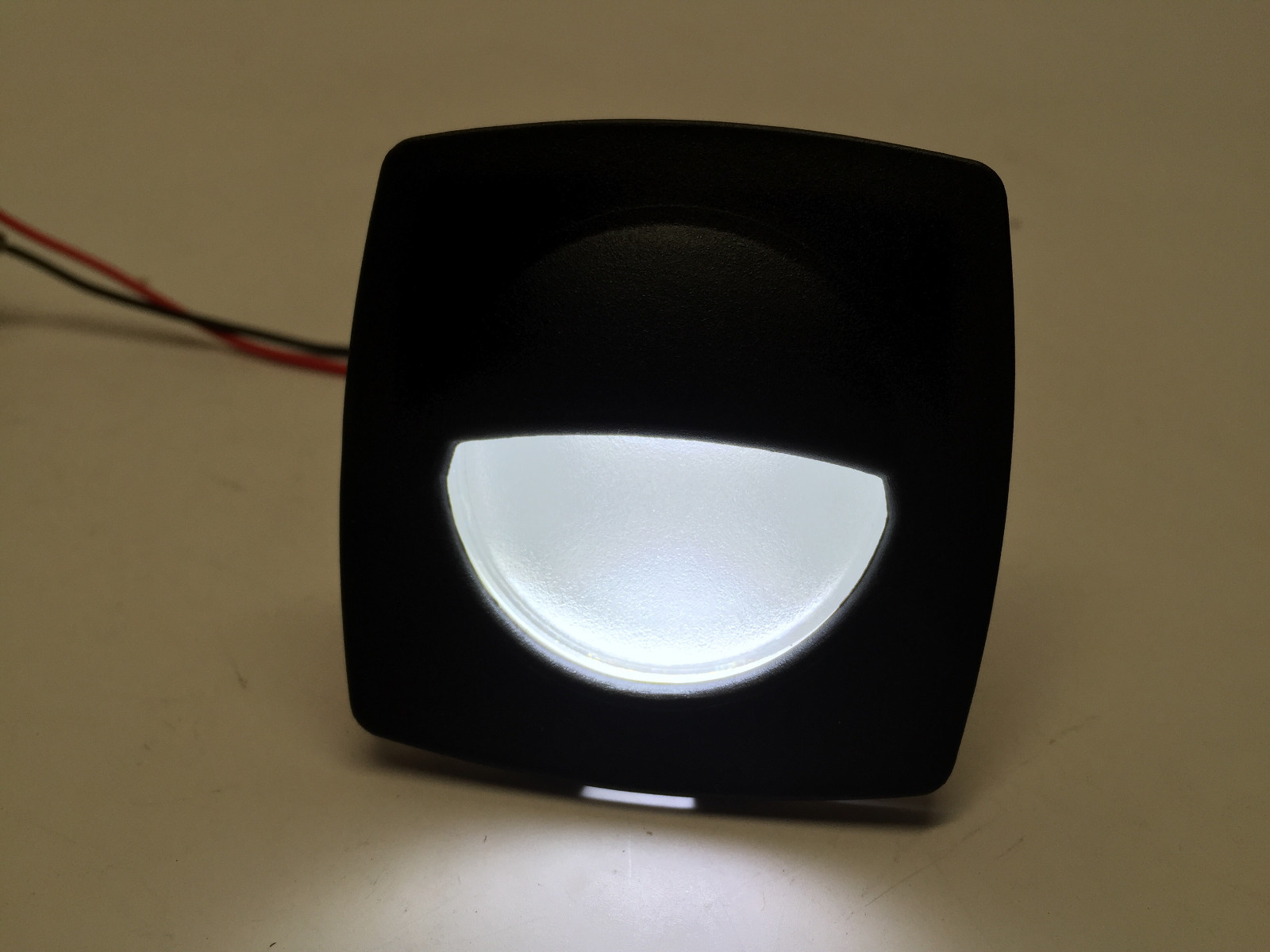 MARINE BOAT LED RV TRAILER COOL WHITE SQUARE SHAPE COURTESY LIGHT 2.24"X2.24"