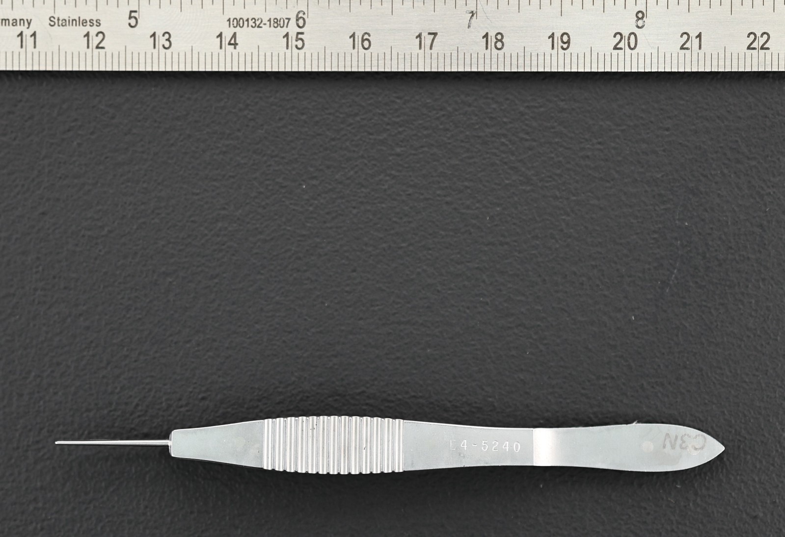 Fortrad E4-5240 Clayman Holding Forceps 4" - Ultrasonically Cleaned