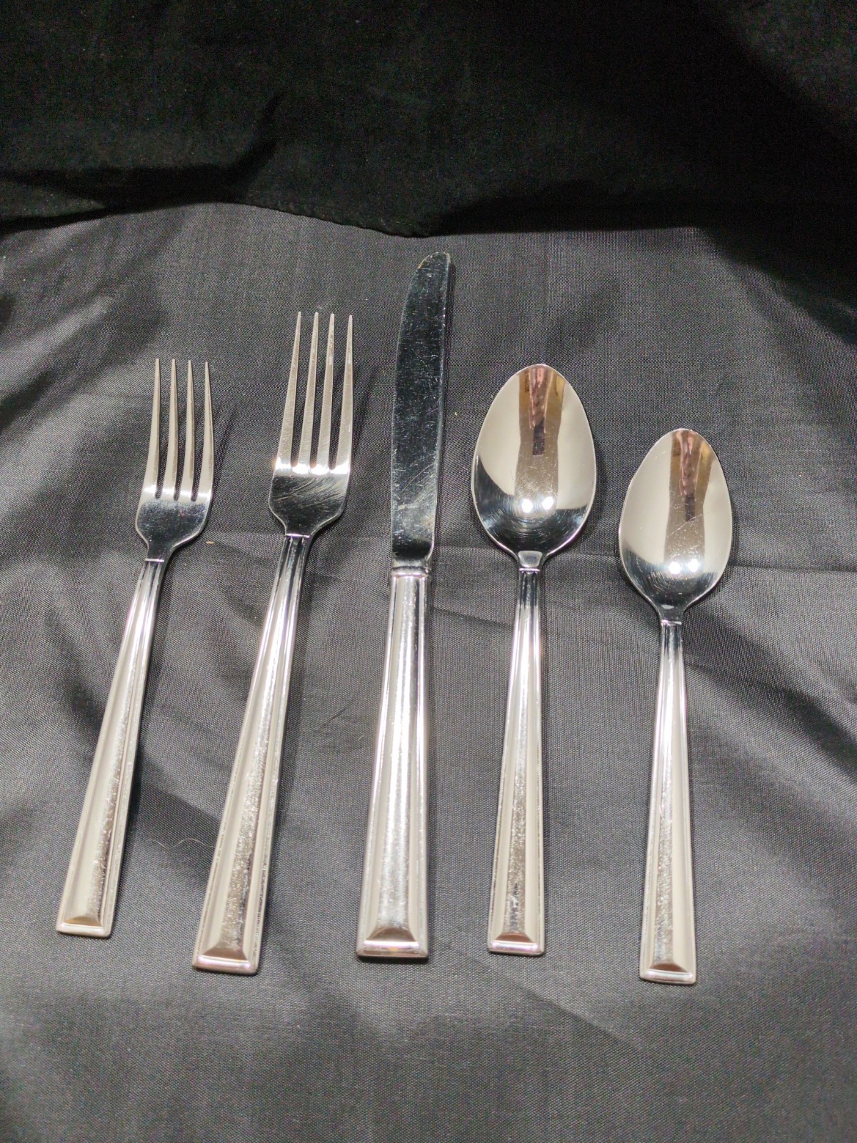 Gorham Marabella Glossy Flatware Knives, Forks, Spoons