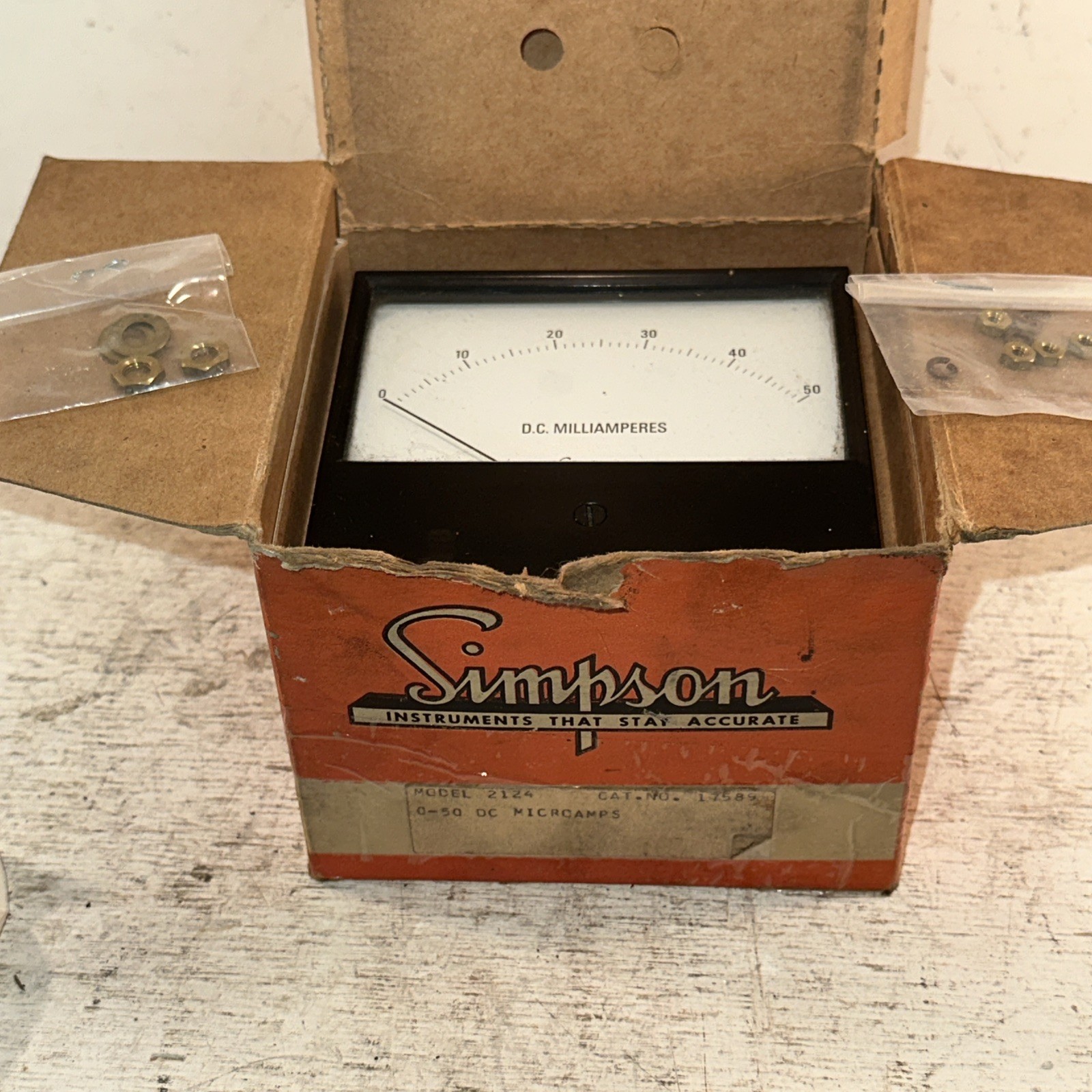 Vintage NEW In Box SIMPSON 17589 PANEL METER 0-50 DC MILLIAMPS MODEL 2124