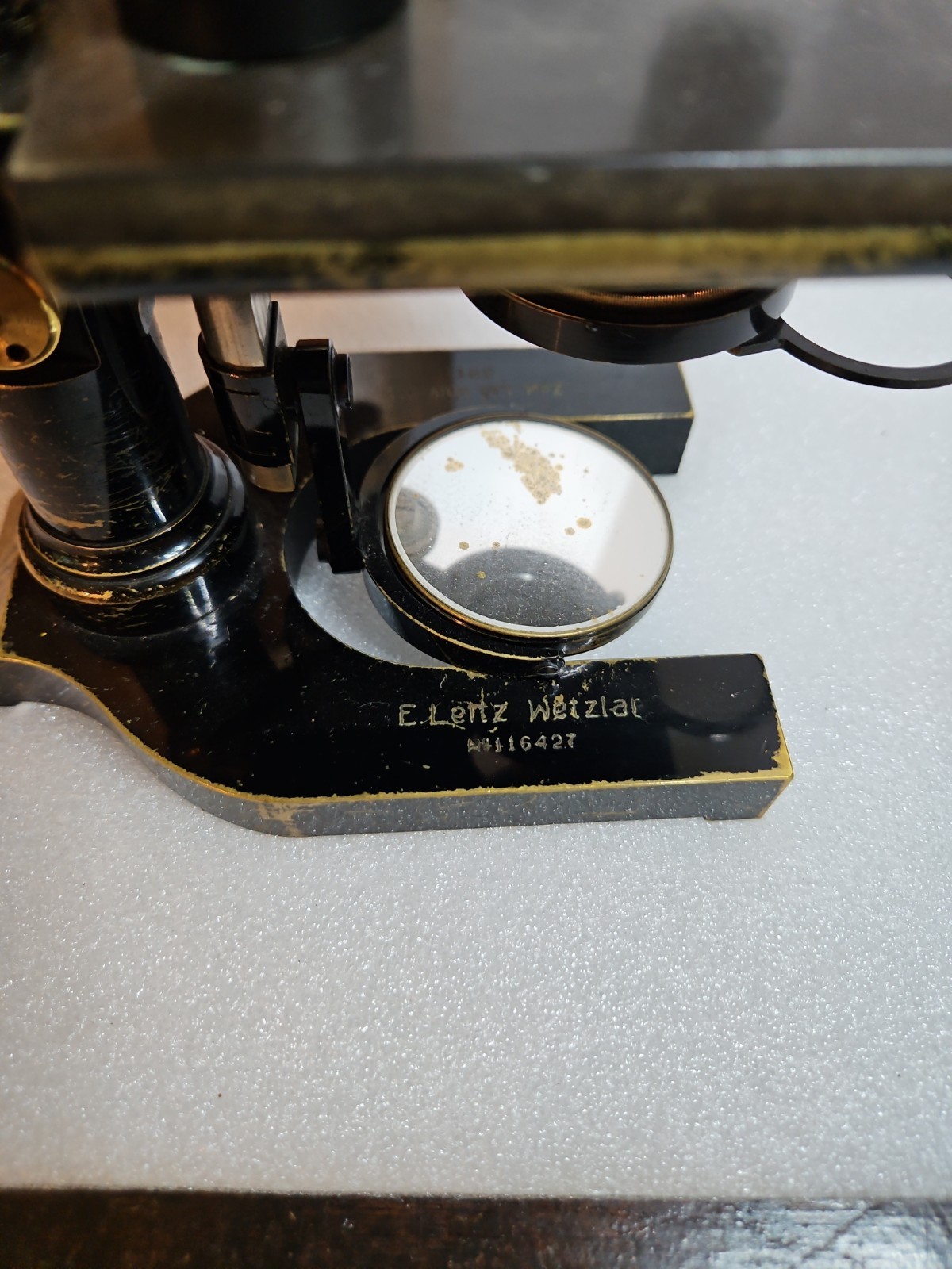 E LEITZ WETZLAR Vtg PETROGRAPHIC POLARIZING MICROSCOPE W/CASE, Acc. Brass Rare