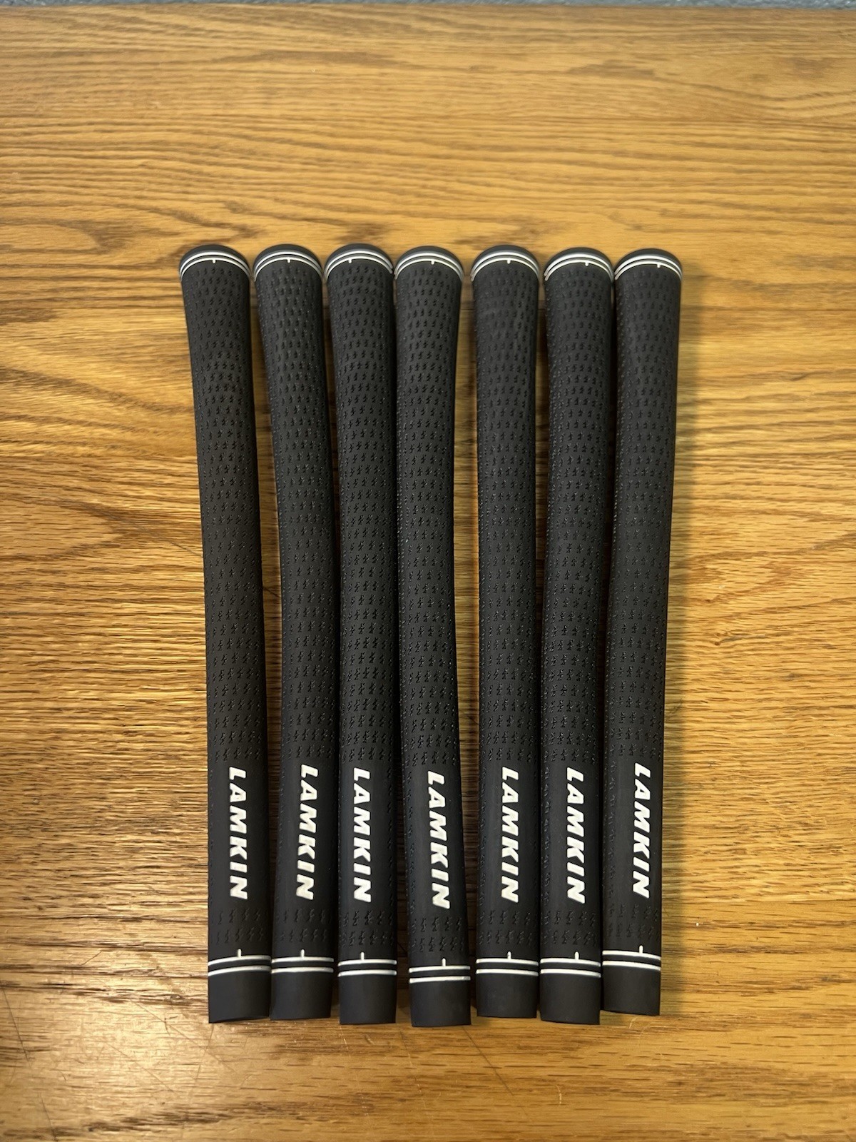Lamkin Crossline Black Golf Grips Set - Standard Size - Pack Of 7