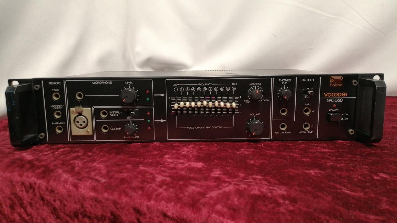 ROLAND SVC-350 Vocoder Rack Effector