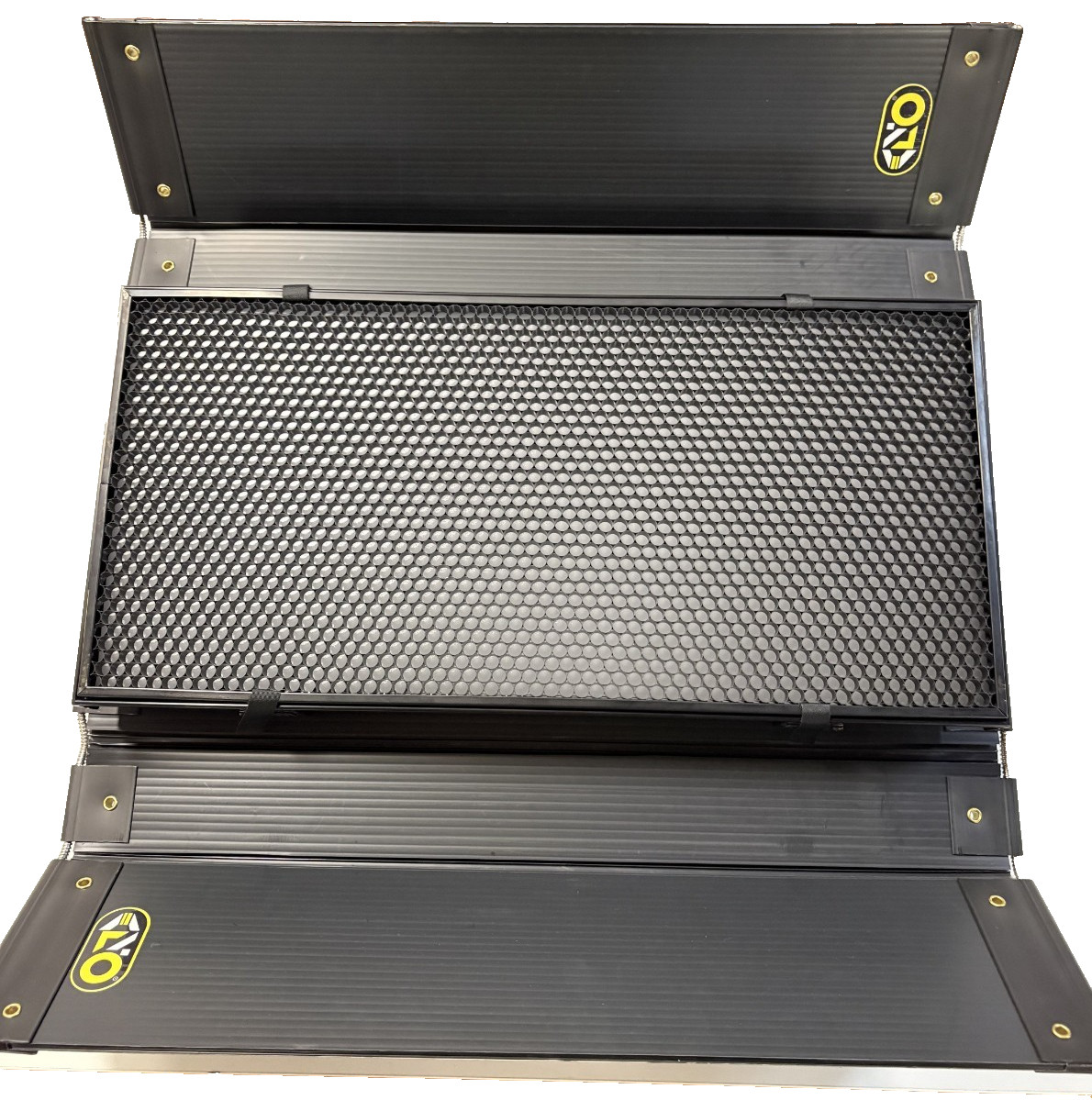 (2) Light Kino Flo Diva-Lite LED 20 DMX With Hard Case - Excellent Condition