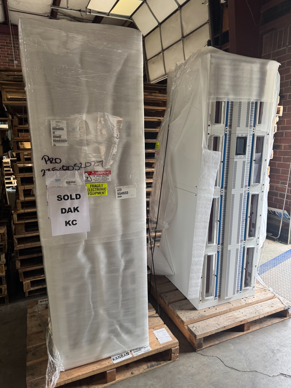 Alpha PowerBay+ Vertical BDFB 800A Advanced Modular Secondary Distribution Bay