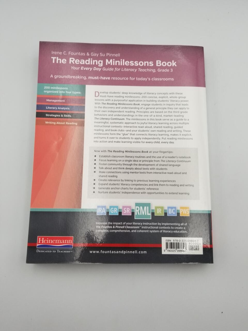 Fountas & Pinnell Classroom, The Reading Minilessons Book: 3