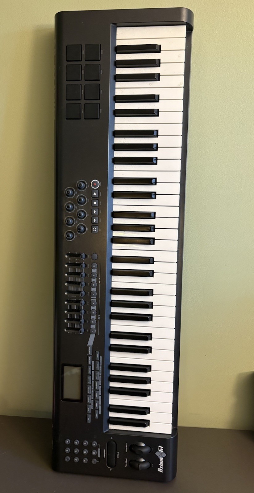 M-Audio Axiom 61 61-Key USB MIDI Keyboard Controller Tested Works No A/c
