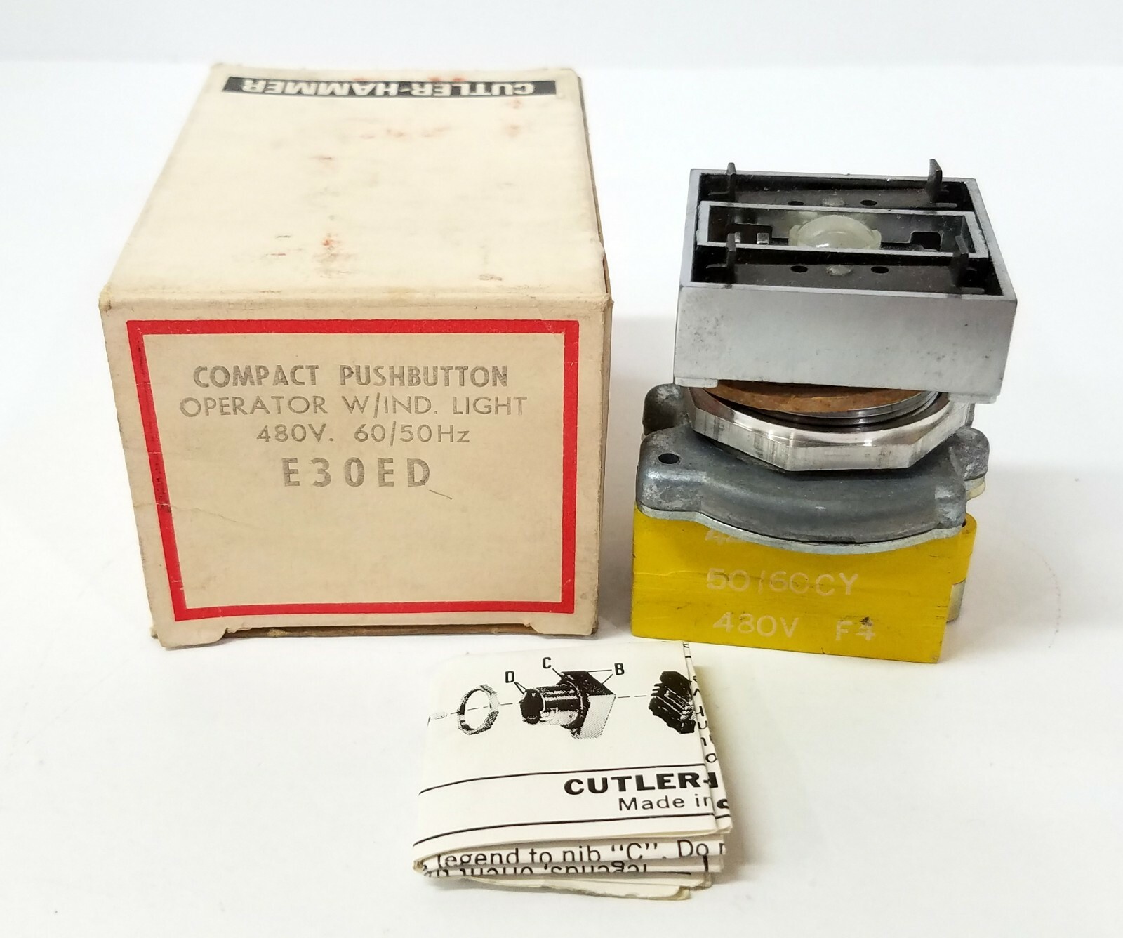 Cutler-Hammer E30ED  Compact Pushbutton Operator w/ Ind Light  -  480V  60/50HZ