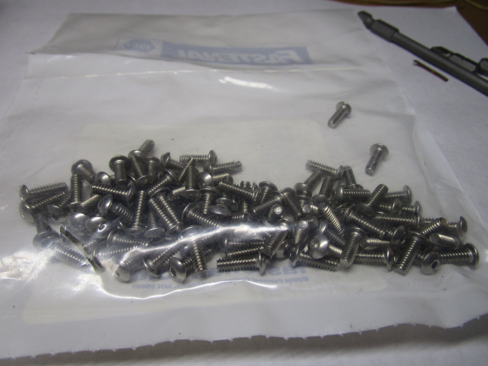 #6-32 x 7/16" L 5/64" Hex 18-8 Stainless Button Head Socket Cap Screw QTY 100