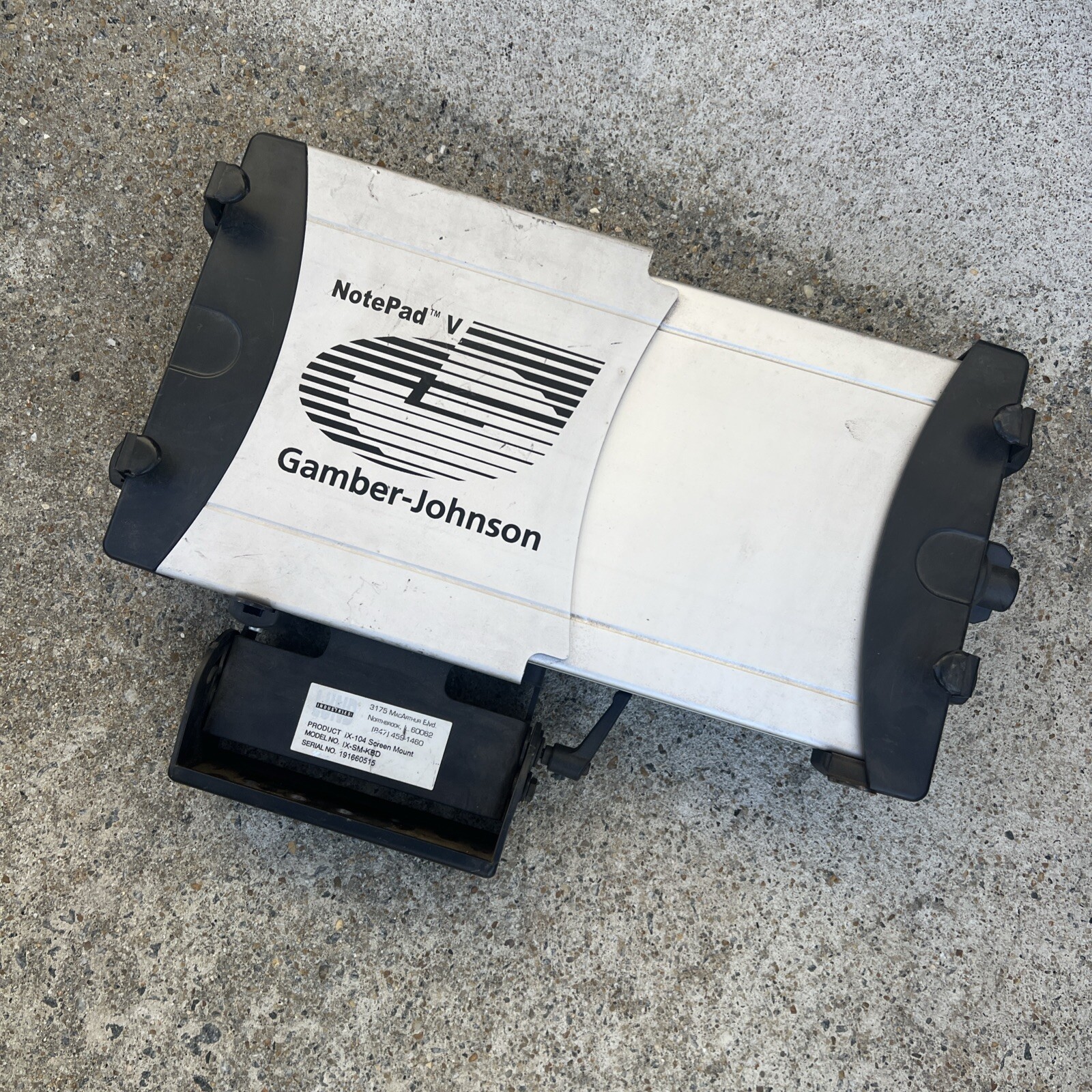 Gamber-Johnson NotePad V Universal Computer Cradle & IX-104 Screen mount Combo