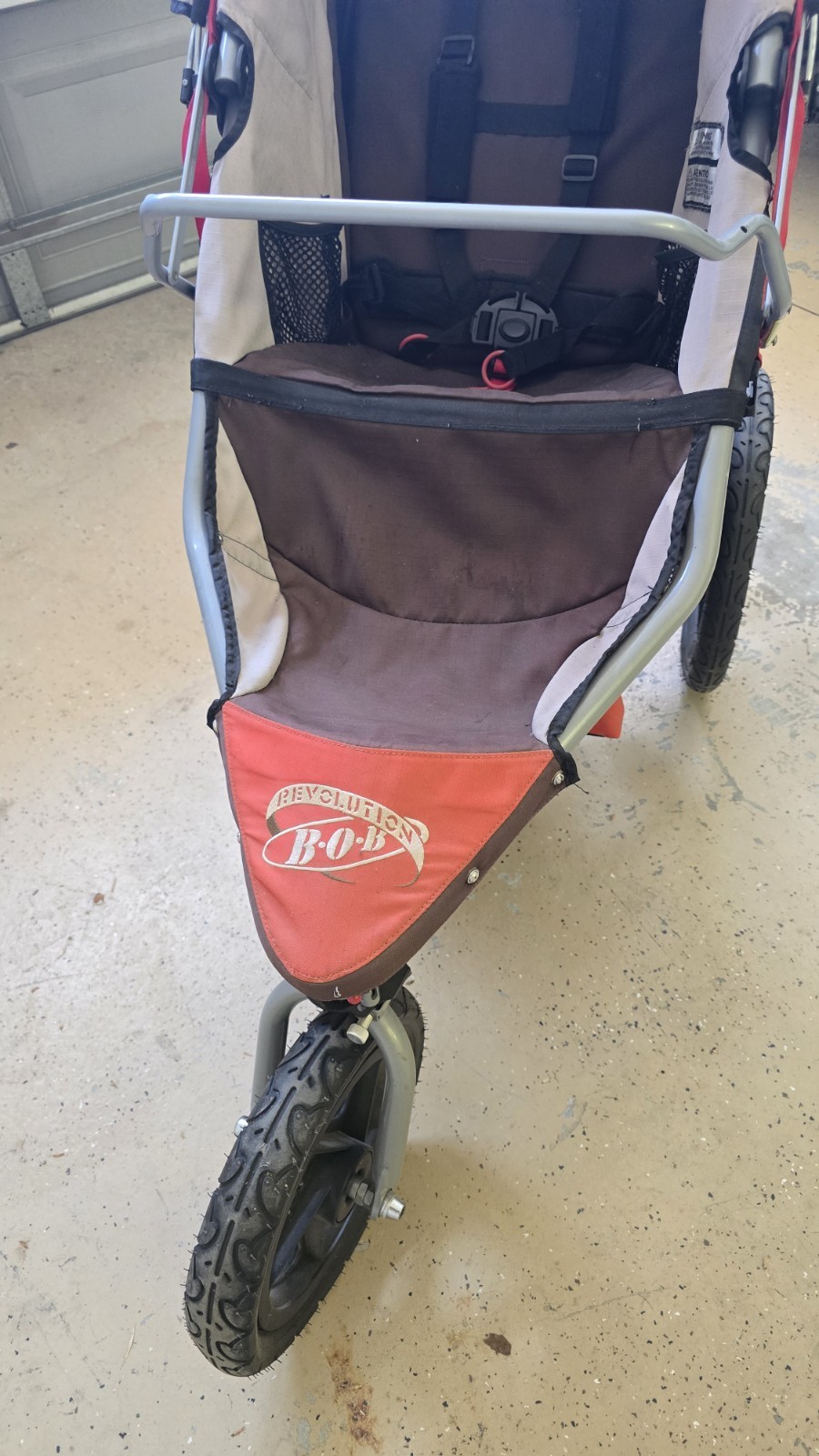 BOB Revolution Jogging Stroller Pre-2011 Model Storage 10 Years Good Condition