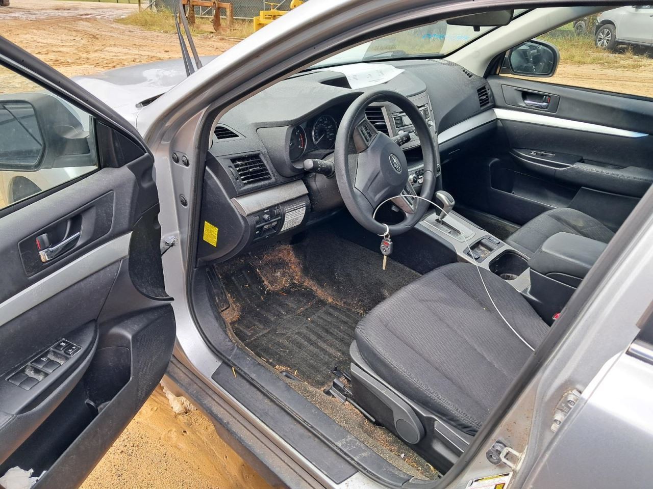 LEGACY 2012 Glove Box 4807273