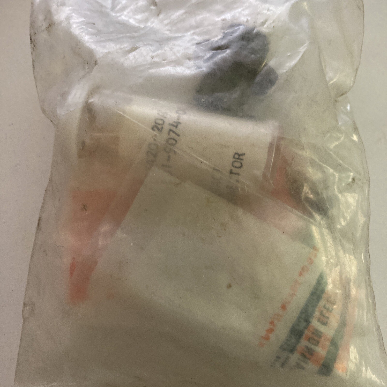 AMPHENOL MS3121F10-6S / MS3121F106S (NEW SEALED)