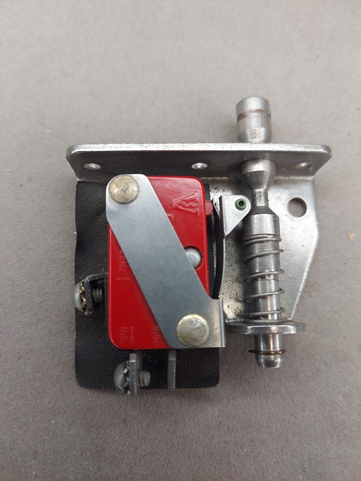 Vintage Micro Switch 12-65 3AC16 Micro Switch Freeport ILL USA