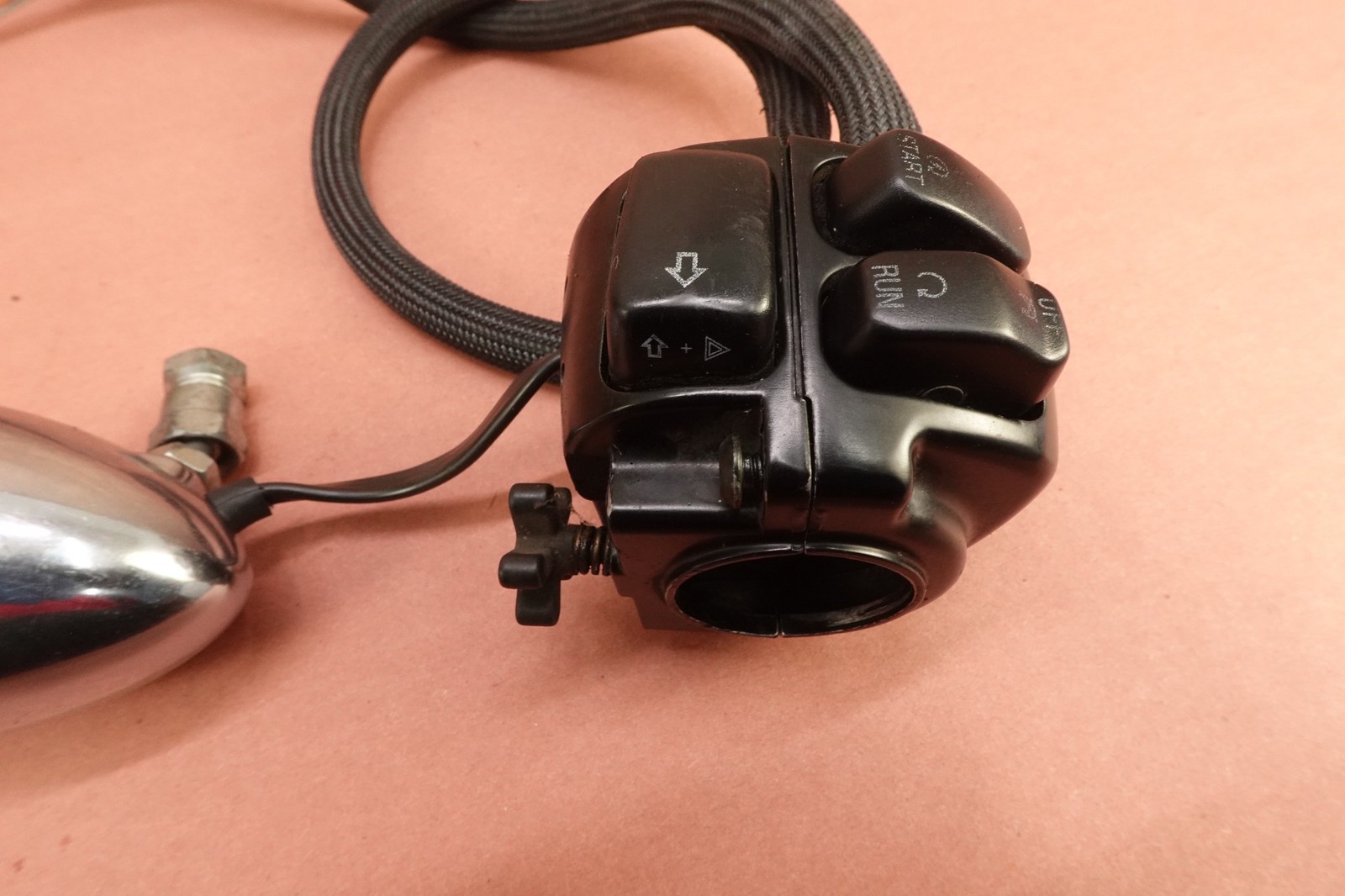 2005-2006 Harley Davidson FXDWGI Dyna Wide Glide Right Control Switch & Blinker
