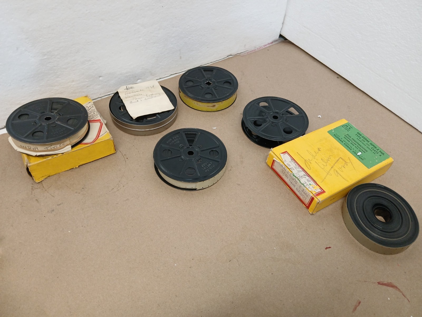 Lot of 5 Vintage 16mm Metal Film Reels  Early Home Movies Estate Find 1939 1940S