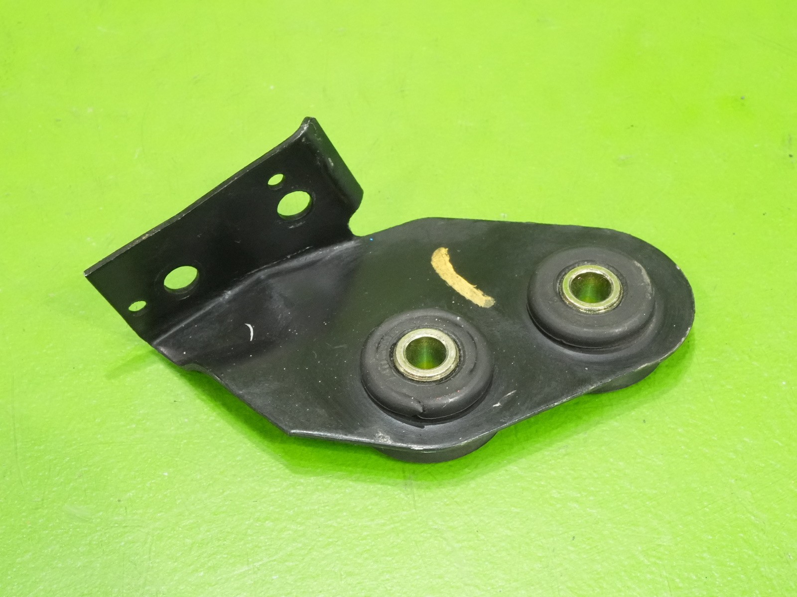 00-06 Audi TT OEM driver left mount bracket holder support