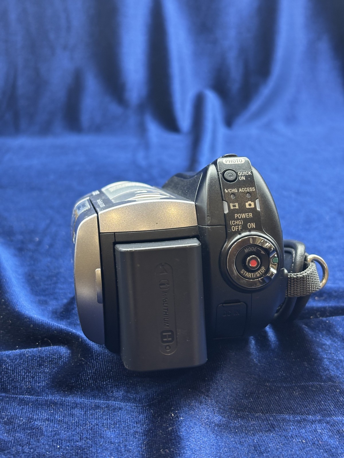 Sony Handycam DCR-SR210/ Camera Only/Working
