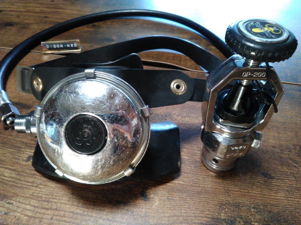 Vintage SCUBA DIVING RAGULATOR  / 1st R0286 KAWASAKI AIRCRAFT,  COLLECTORS ITEM.