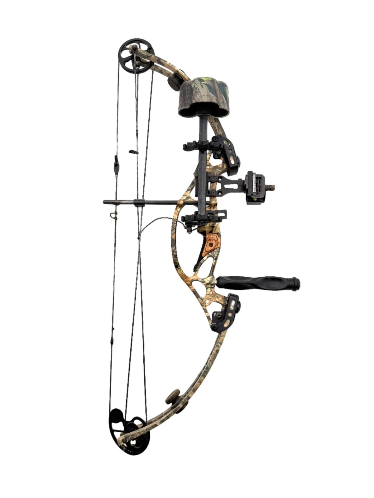 The Hoyt ZR 200 Compound Bow RH for right-handed adults is a reliable and versat