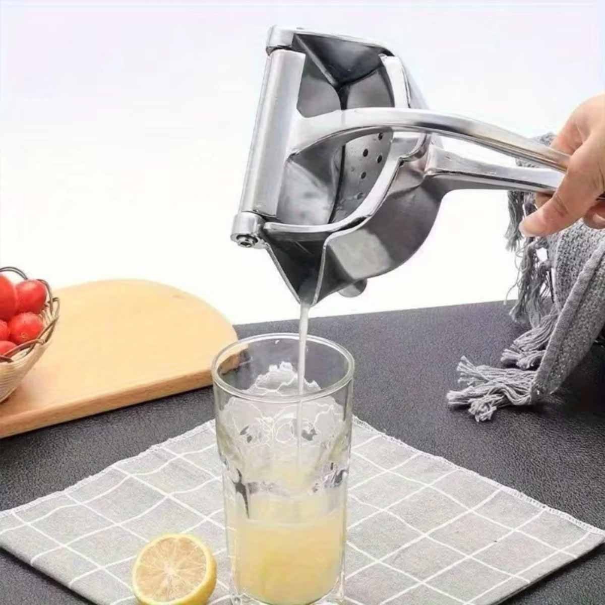 Portable Handheld Aluminum Juicer Fresh Fruit Juice Squeezer