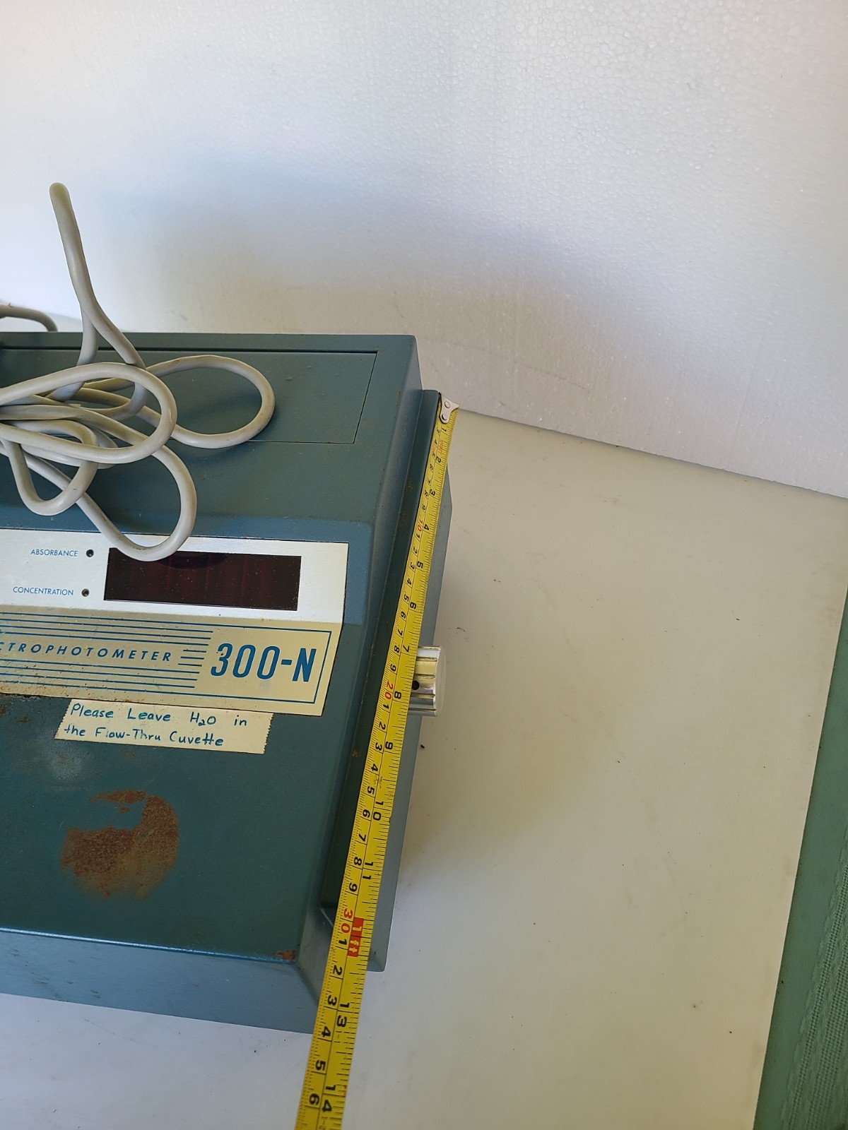 Gilford Micro-Sample Spectrophotometer 300-N, Powers Up, Untested