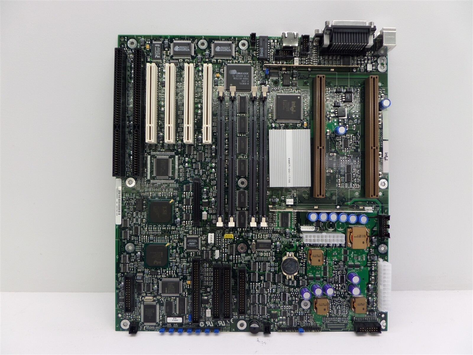 Intel 694708-225 Server Motherboard 686238-005
