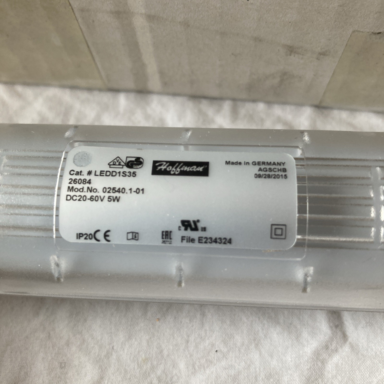 NEW HOFFMAN INTERNAL 26084 LEDD1S35 LED LIGHT DC SWITCH SCRW 351MM