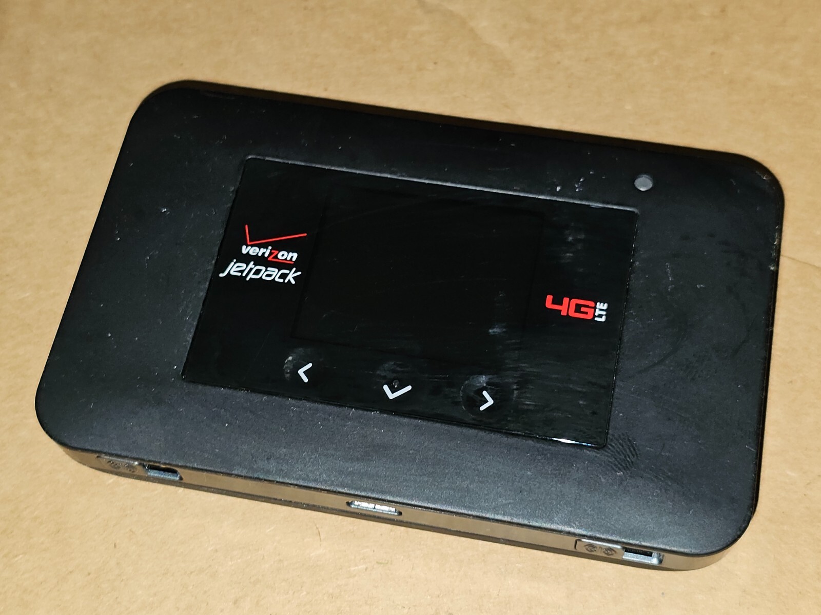 Verizon Netgear AC791L WiFi Jetpack 4G LTE Hotspot Mobile Modem w/Charger