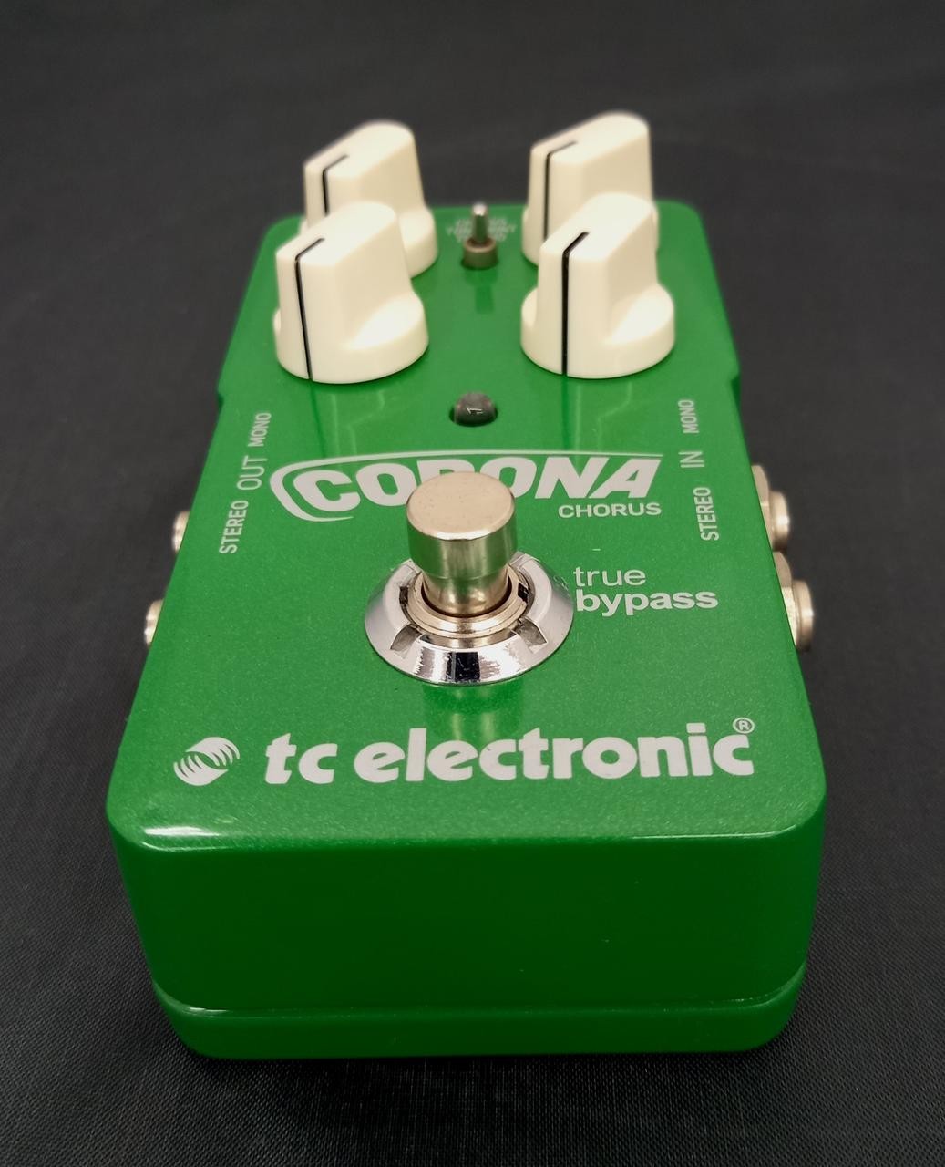 T.C. ELECTRONIC CORONA CHORUS Effect Pedal