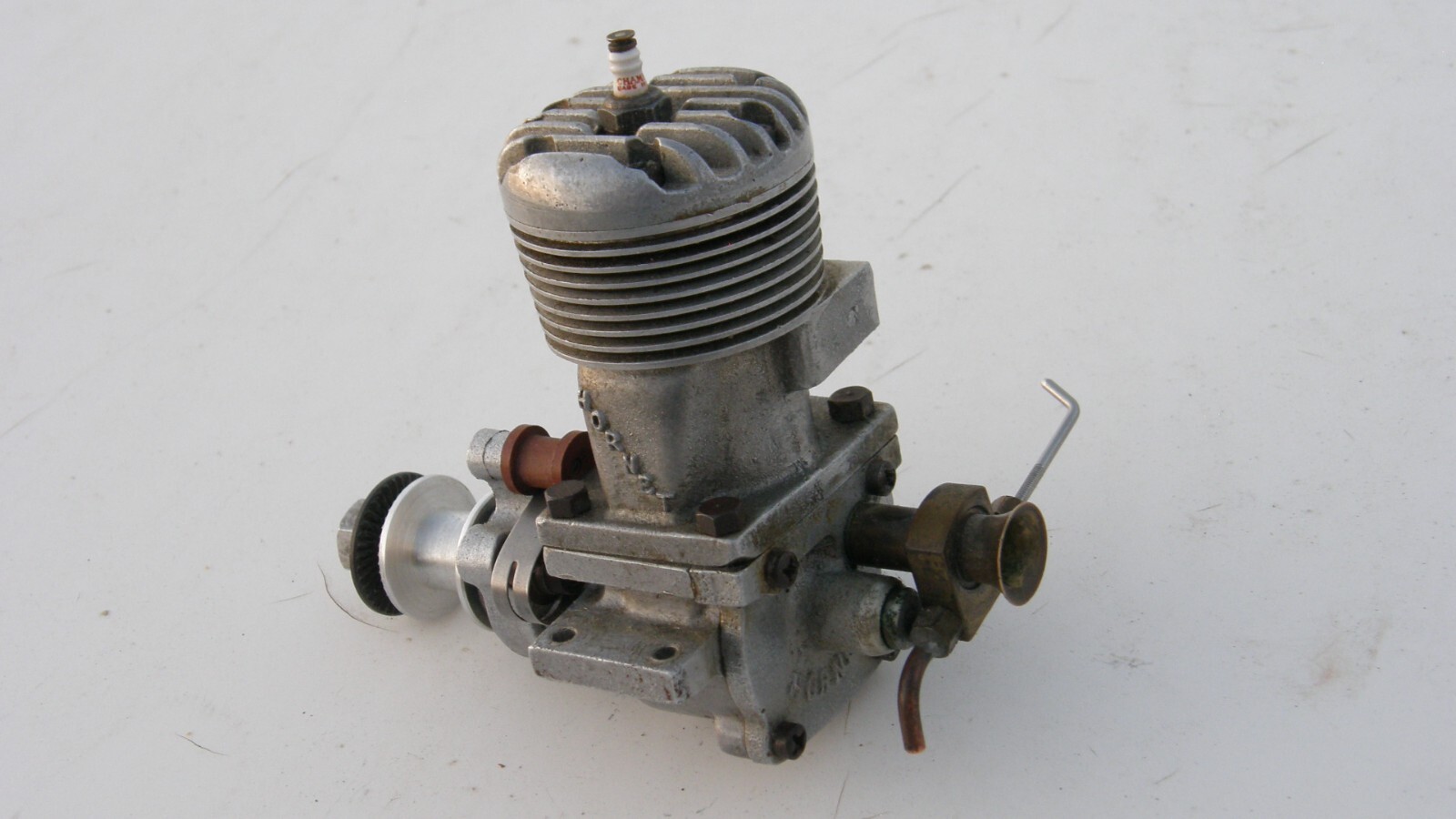 Hornet 60 Model Airplane Engine w/ Excellent Compression & Dual Ringed Piston
