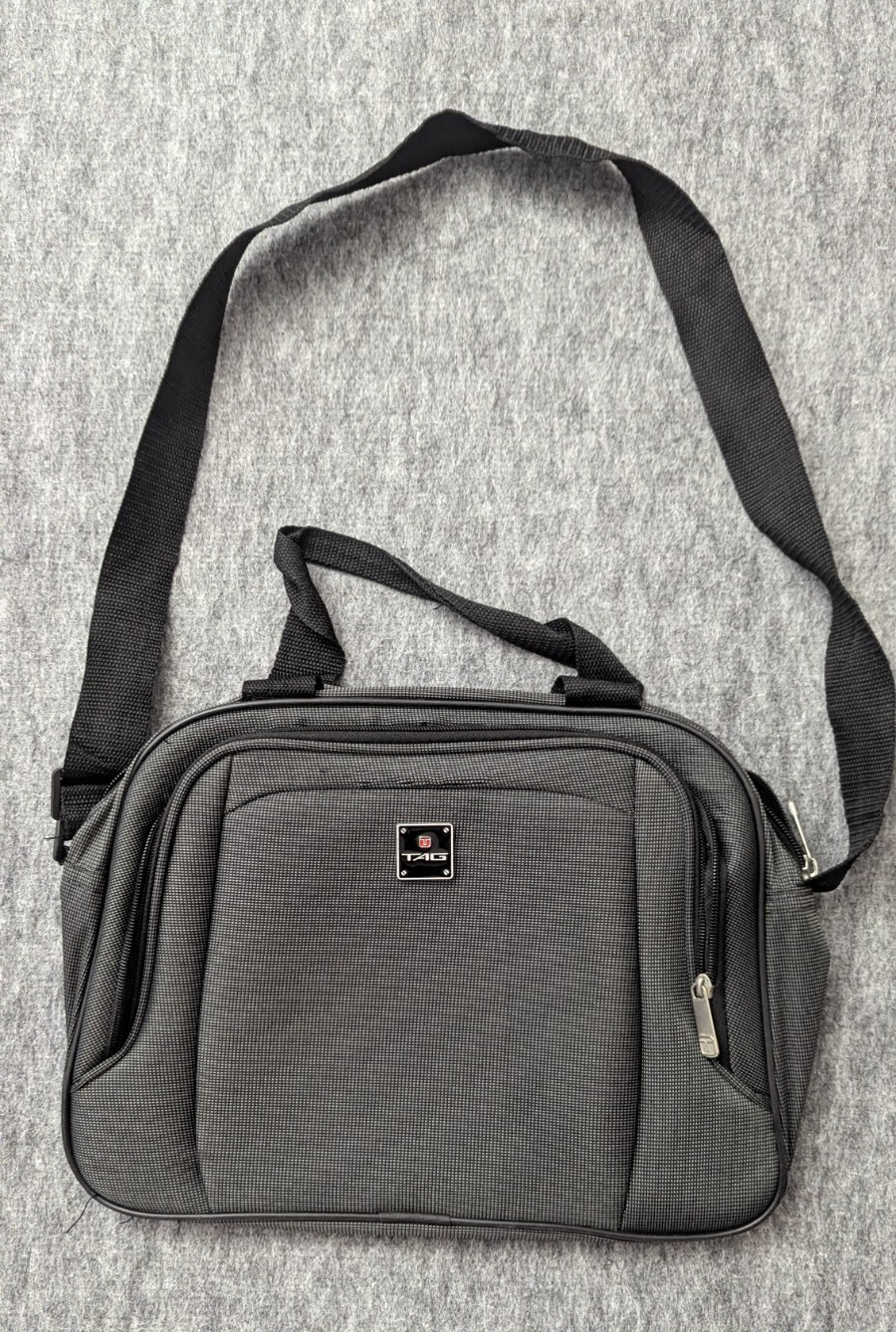 TAG Laptop Messenger Shoulder Bag Gray Black