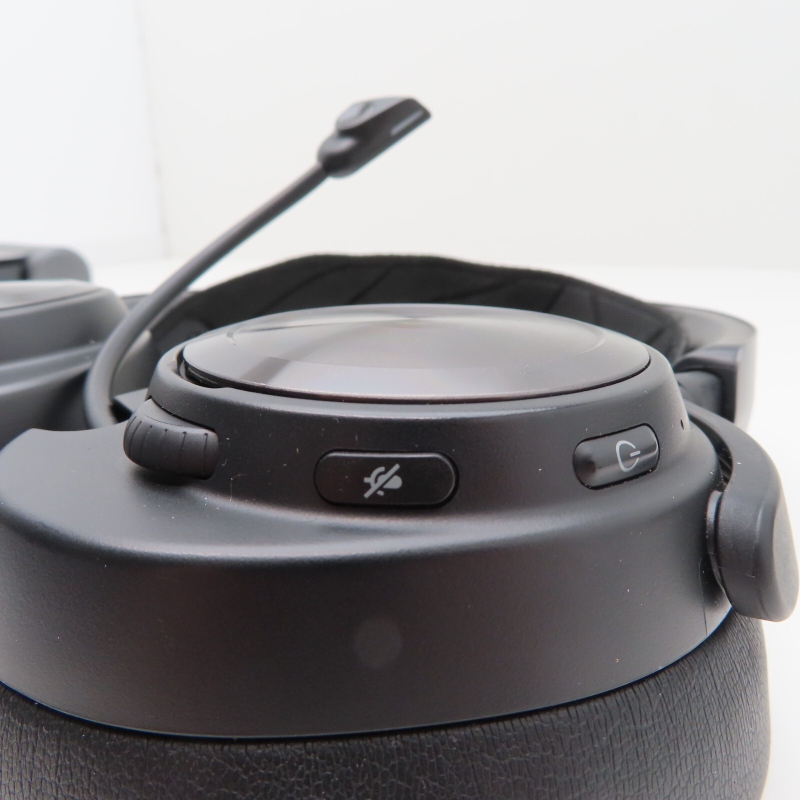 Steel Series Arctis Nova Pro Wireless Multi-System Gaming Headset