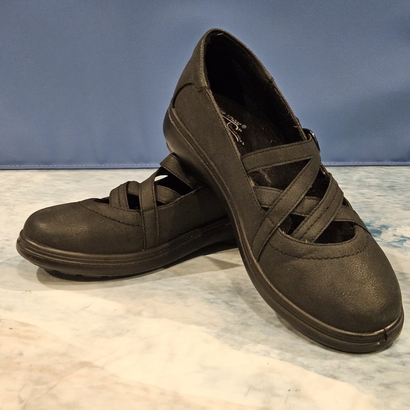 Easy Street Comfort Wave Womens 8M Black Mary Jane Slip On Shoes Adjustable