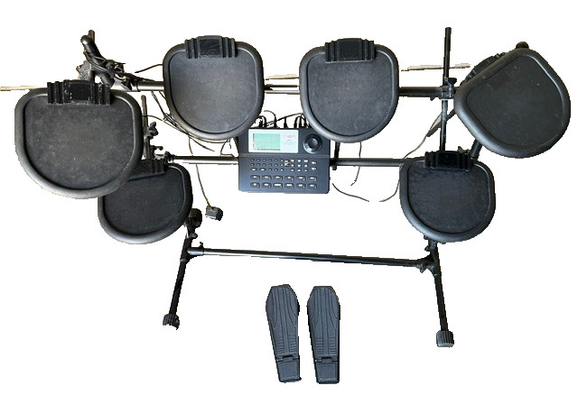 ion iDM02 Drum Machine with 6 pads, 2 pedals = ex condition
