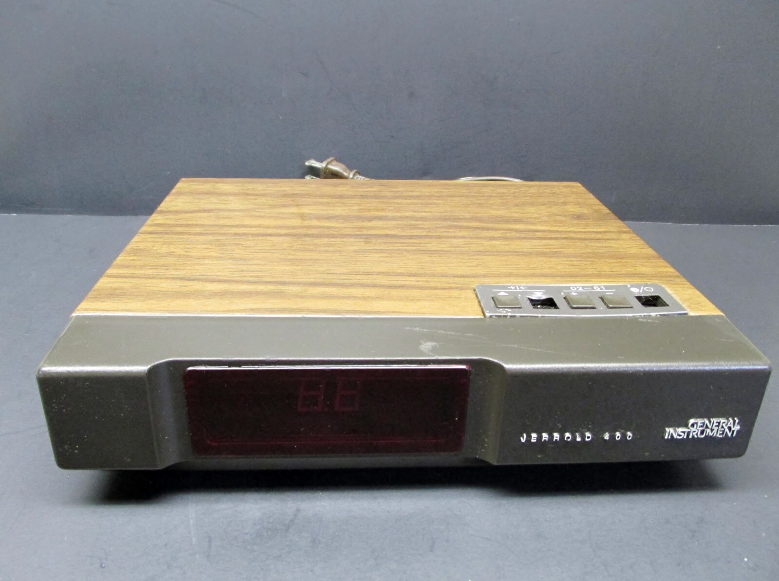 General Instruments, Jerrold 400, Model DRX-3 CATV Cable Converter Box