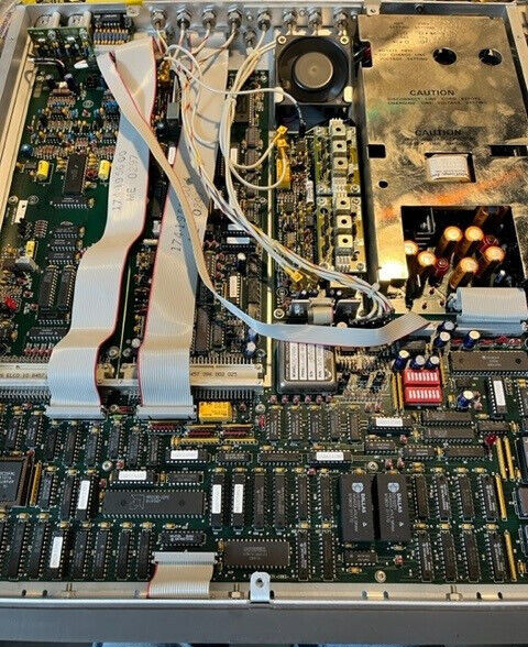 TEKTRONIX 728E NICAM ENCODER POWER UP PASSES SELF TEST! SUPER CLEAN INSIDE