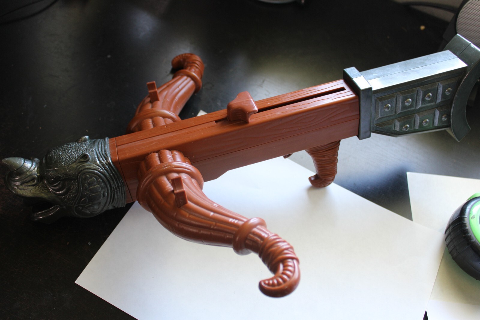 Year 2007 Dreamworks Kung Fu Panda Movie COMMANDER CROSSBOW