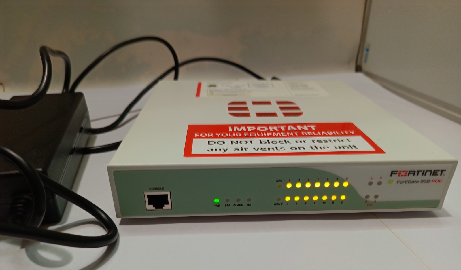 FortiGate 90D-POE FG-90D-POE Fortinet Network Security